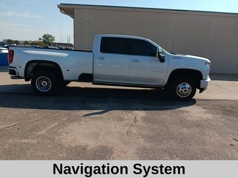 Used 2022 Chevrolet Silverado 3500 High Country image 3