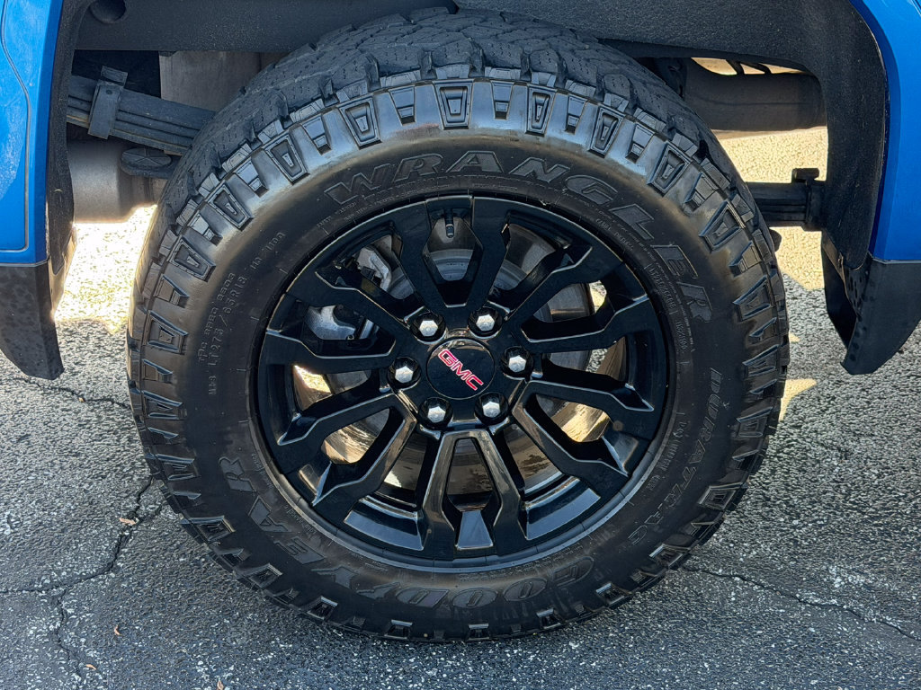 Certified 2022 GMC Sierra 1500 AT4X AWD/4WD image 12