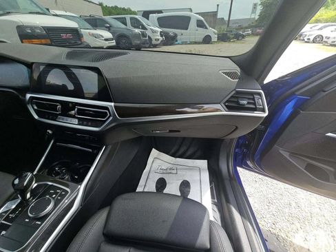 Used 2020 BMW 330i Sedan w/ M Sport Package RWD image 8