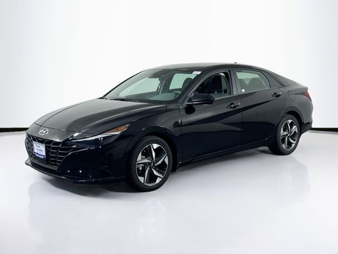 Used 2023 Hyundai Elantra SEL w/ Convenience Package FWD image 1