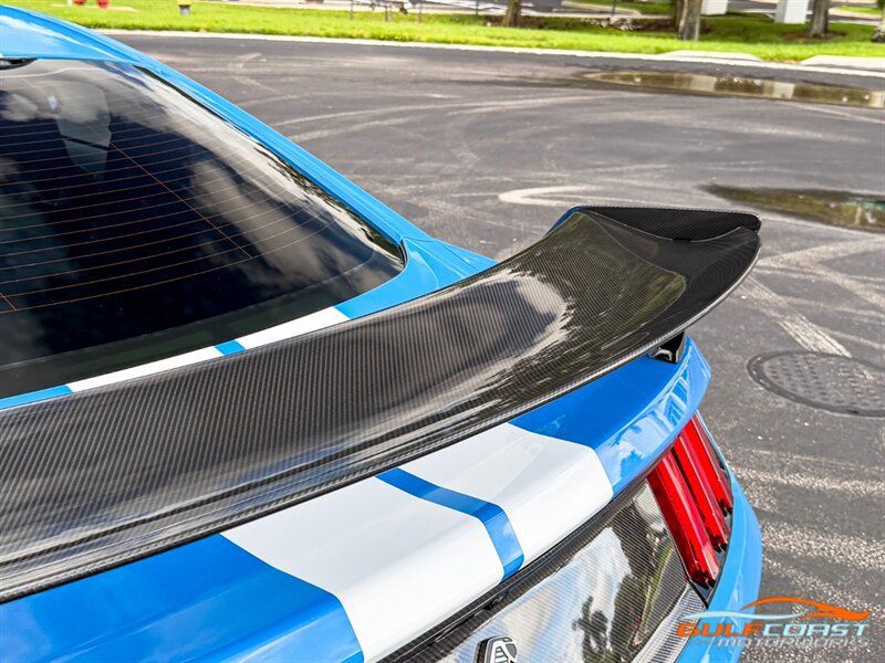 Used 2022 Ford Mustang Shelby GT500 w/ Carbon Fiber Track Pack RWD image 56