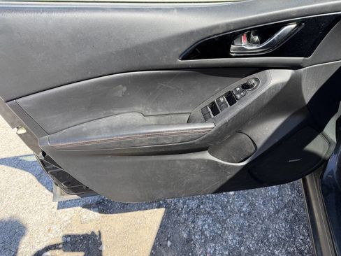 Used 2014 MAZDA MAZDA3 s Touring FWD image 13