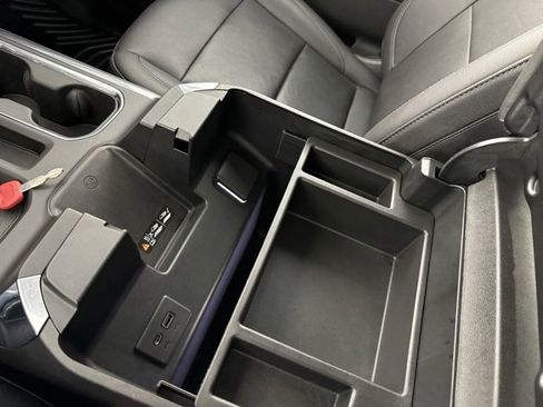 Used 2022 Chevrolet Silverado 1500 LTZ w/ Z71 Off-Road Package image 27