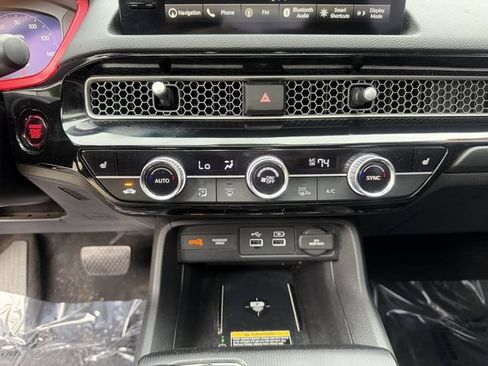 Used 2022 Honda Civic Touring image 19