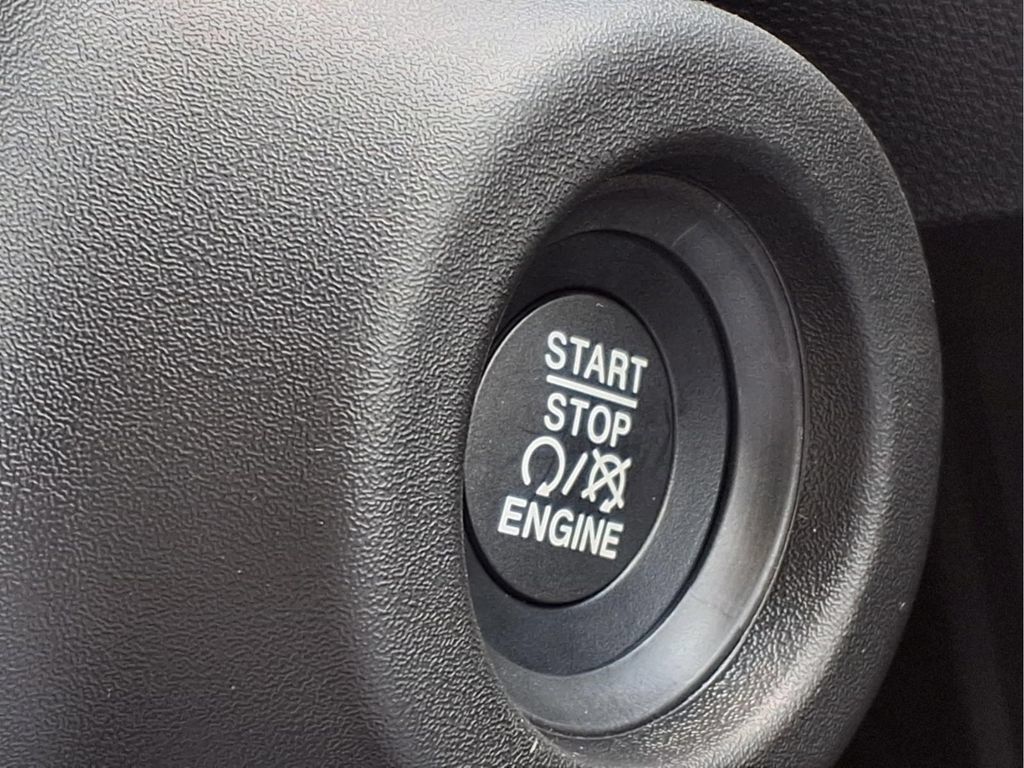 New 2026 RAM ProMaster 2500 w/ Convenience Group FWD image 12