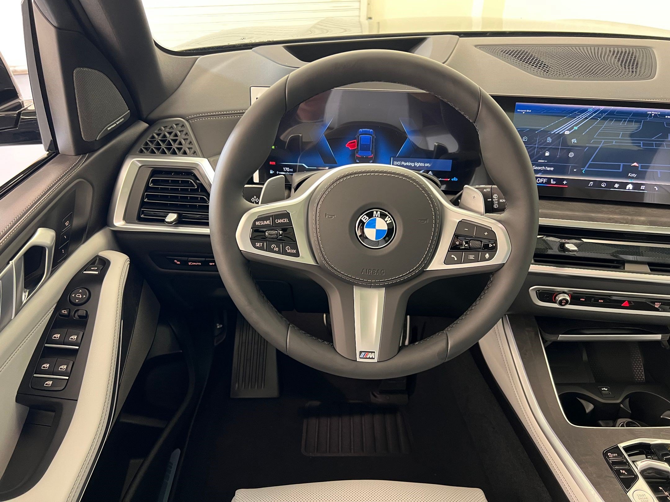 Used 2026 BMW X5 xDrive40i w/ M Sport Package AWD/4WD image 17