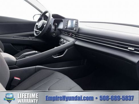 New 2026 Hyundai Elantra SE FWD image 14