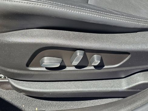Used 2022 Cadillac XT6 Sport AWD/4WD image 38