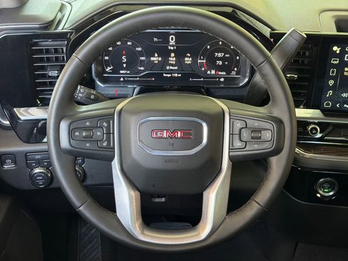 Used 2024 GMC Sierra 1500 Elevation AWD/4WD image 4