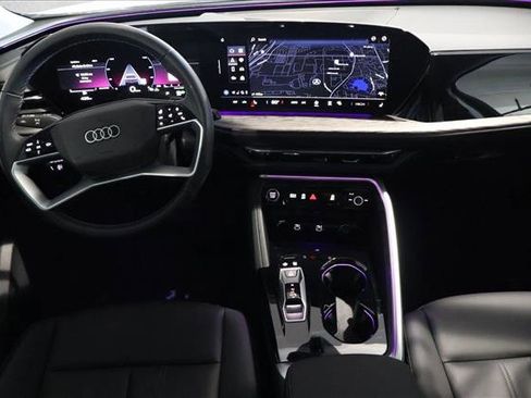 Certified 2025 Audi Q5 Premium w/ Convenience Package AWD/4WD image 21