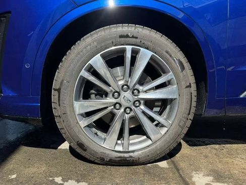 Used 2025 Cadillac XT6 Premium Luxury w/ Technology Package AWD/4WD image 20