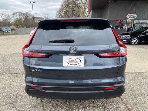 Used 2025 Honda CR-V LX image 3