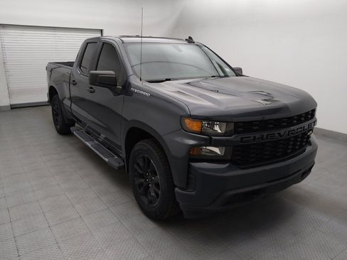 Used 2020 Chevrolet Silverado 1500 Custom w/ Custom Value Package RWD image 13