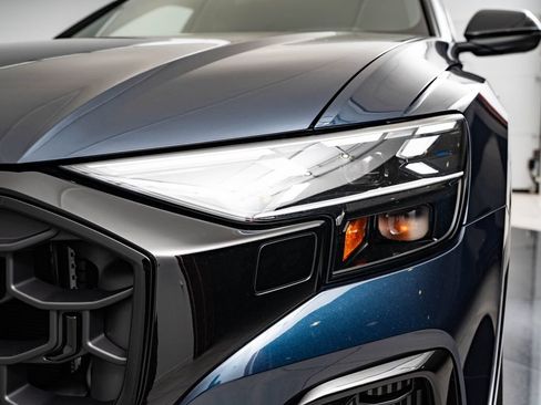 New 2026 Audi SQ8 Prestige AWD/4WD image 15