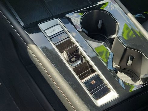 Used 2024 Volkswagen Atlas Cross Sport SEL R-Line image 26