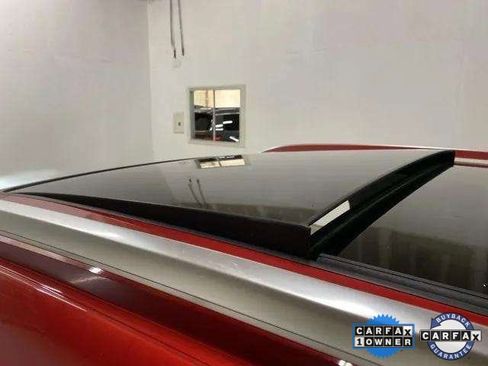 Used 2024 Volkswagen Taos SE image 25