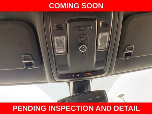 Used 2022 Chevrolet Suburban LT image 29