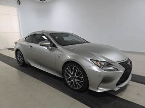 Used 2017 Lexus RC 200t F Sport RWD image 3