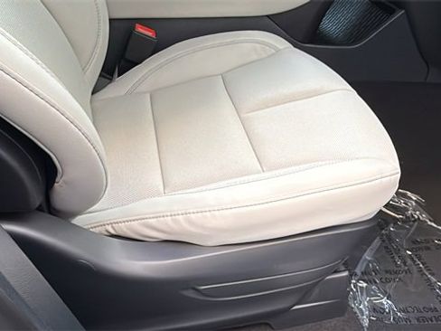 New 2026 Lincoln Aviator Reserve w/ Jet Appearance Package image 8