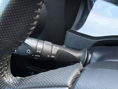 Used 2018 Toyota Tacoma TRD Off-Road image 36