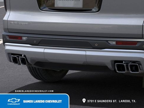New 2025 Chevrolet Traverse LT w/ Driver Confidence Package FWD image 14