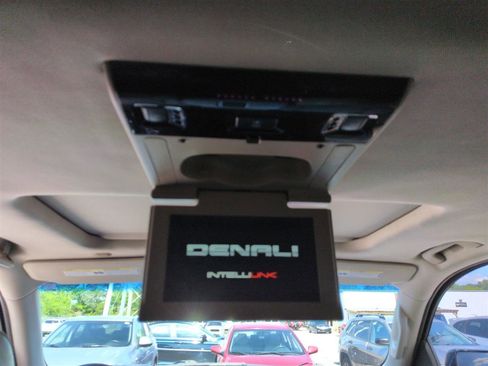 Used 2016 GMC Yukon XL Denali w/ Open Road Package AWD/4WD image 33