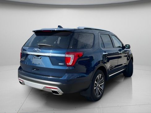 Used 2017 Ford Explorer Platinum AWD/4WD image 6