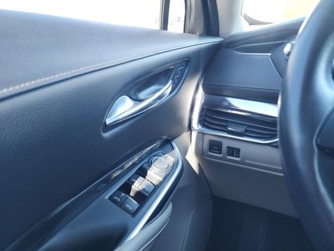 Used 2019 Cadillac XT4 Luxury image 35