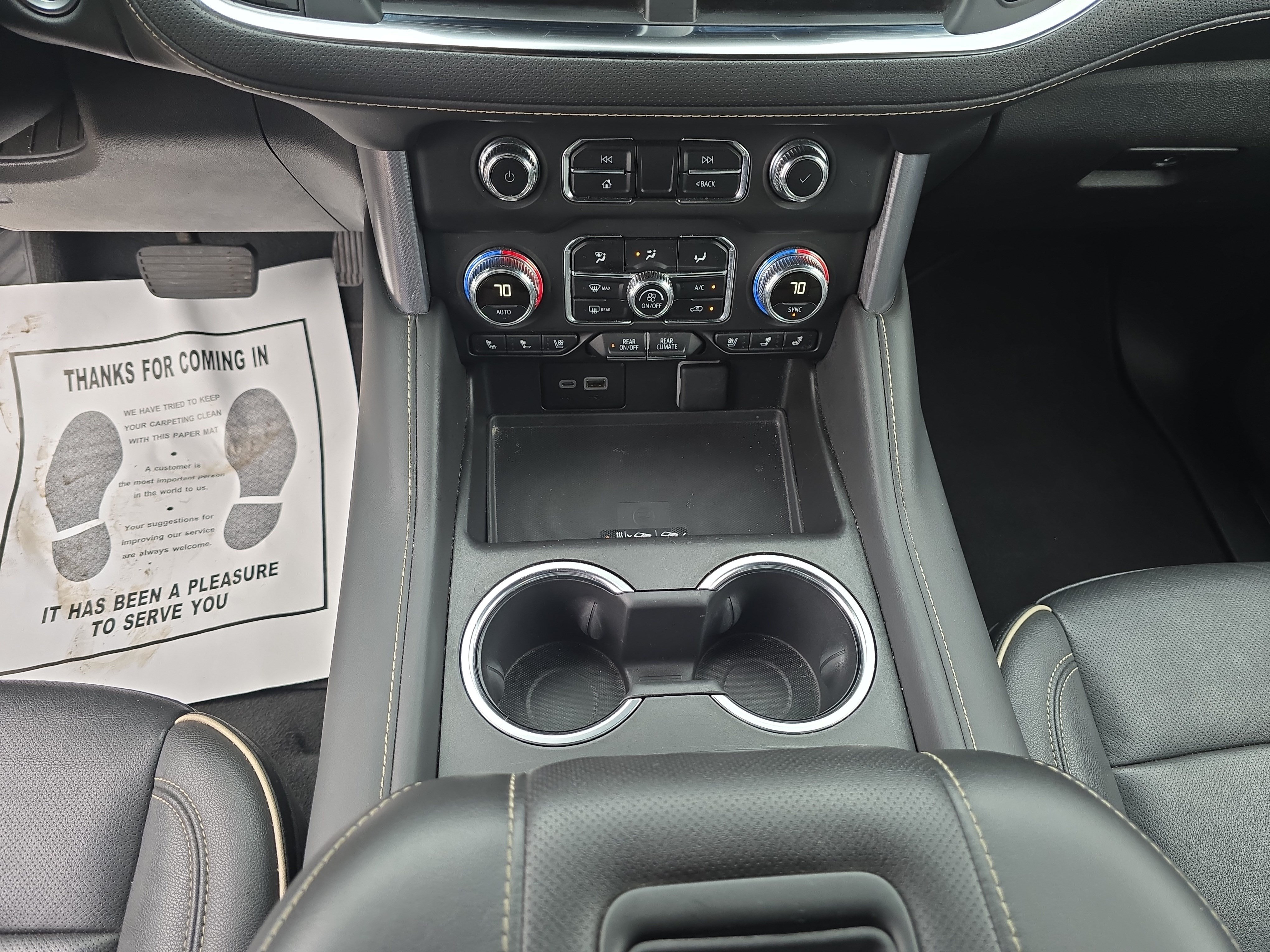 Used 2024 GMC Yukon SLT AWD/4WD image 20