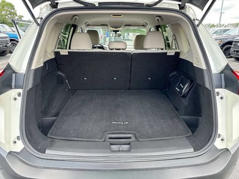 Used 2023 Nissan Rogue SV FWD image 23