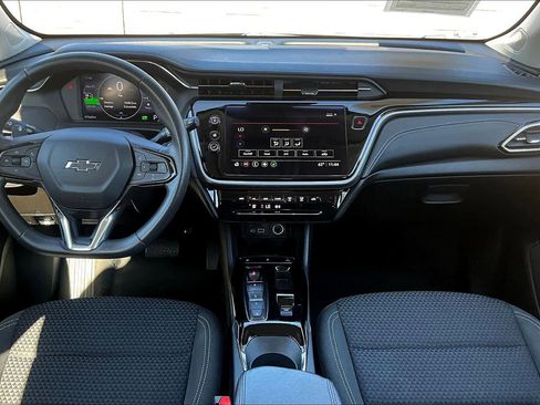 Used 2023 Chevrolet Bolt EUV LT image 14