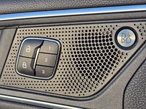 Used 2020 Ford Edge Titanium w/ Equipment Group 301A image 17