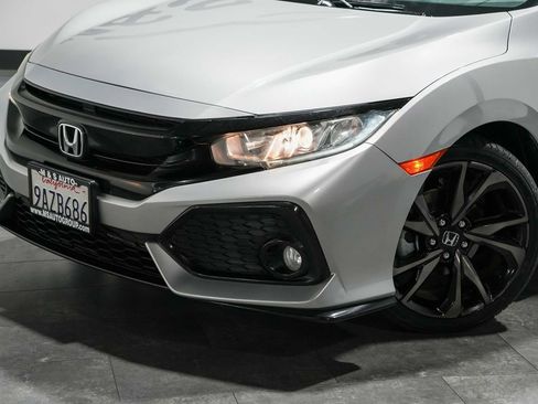 Used 2018 Honda Civic Sport image 9