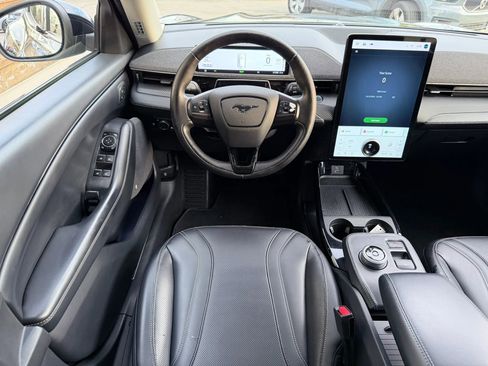 Used 2021 Ford Mustang Mach-E Premium image 15