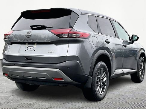Used 2023 Nissan Rogue S image 6