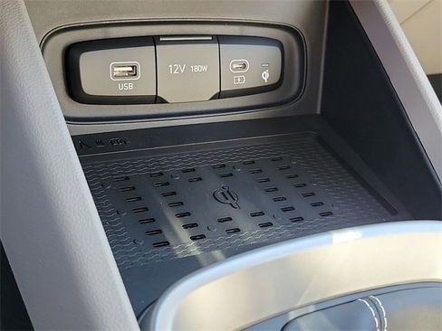 New 2026 Hyundai Venue SEL image 13