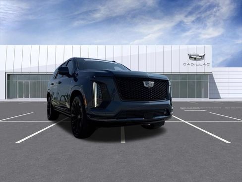 Certified 2025 Cadillac Escalade Sport Platinum w/ LPO, ONYX Package AWD/4WD image 8