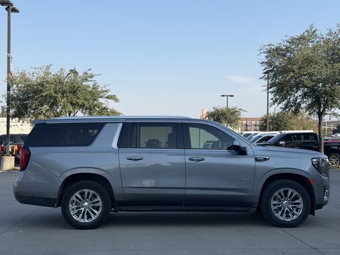 Used 2023 GMC Yukon XL SLE w/ Max Trailering Package RWD image 3
