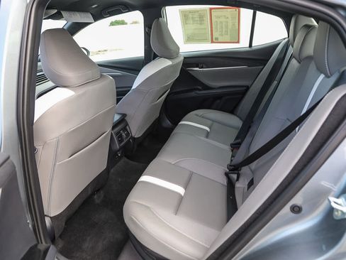 Used 2026 Toyota Camry SE w/ Convenience Package image 18