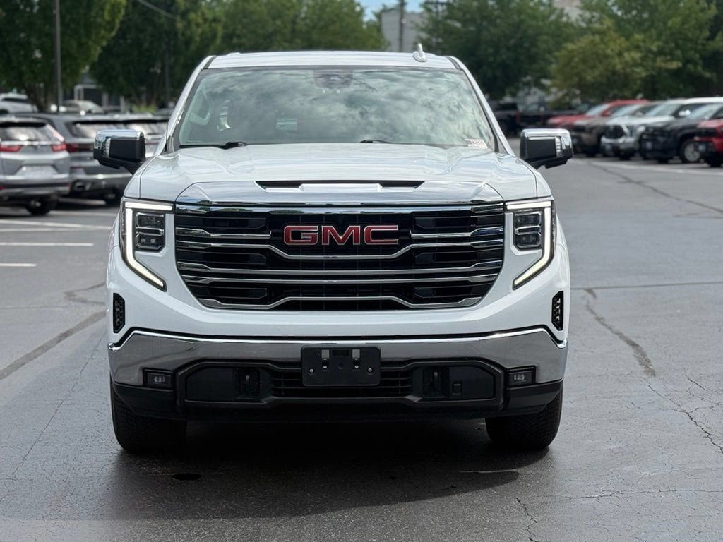 Used 2023 GMC Sierra 1500 SLT w/ SLT Premium Package AWD/4WD image 13