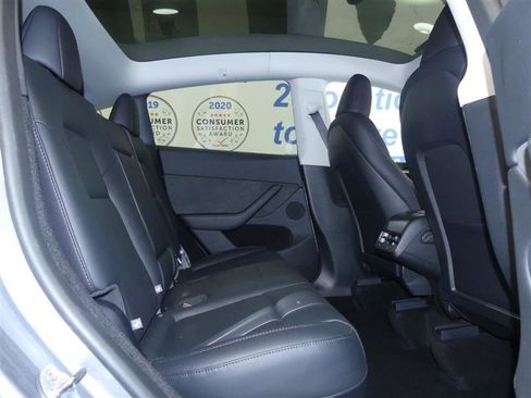 Used 2024 Tesla Model Y Performance image 20