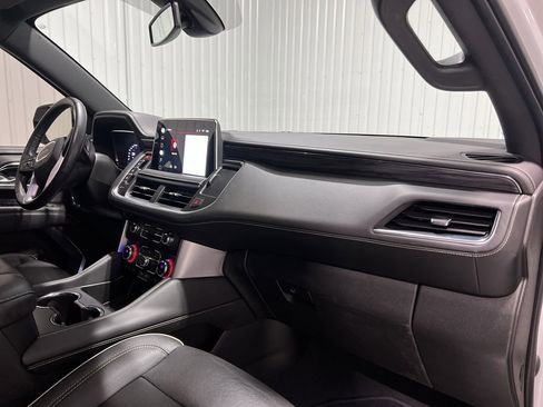 Used 2022 GMC Yukon SLT w/ SLT Luxury Package image 29