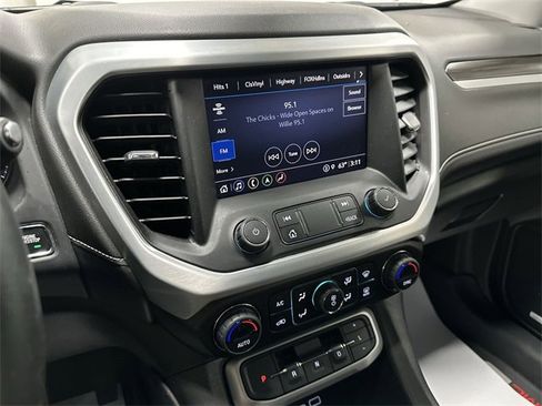 Used 2023 GMC Acadia SLT w/ Preferred Package image 11