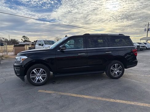 Used 2024 Ford Expedition Limited image 2