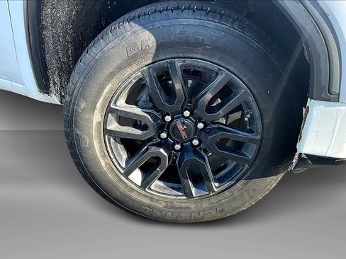 Used 2020 GMC Sierra 1500 Elevation w/ Elevation Value Package image 2