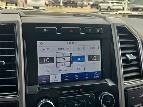 Used 2020 Ford F150 Lariat RWD image 22