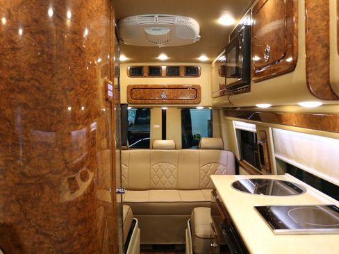 Used 2015 Mercedes-Benz Sprinter 3500 image 55