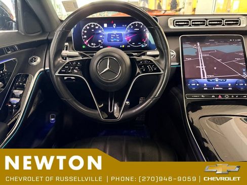 Used 2022 Mercedes-Benz S 500 4MATIC w/ AMG Line Package image 11