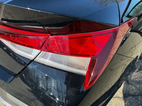 Certified 2025 Hyundai Elantra SE image 34