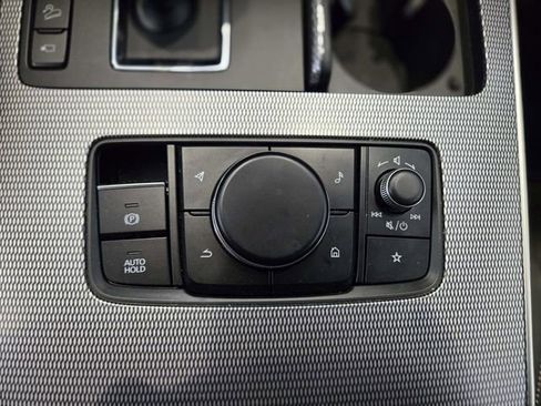 Certified 2025 MAZDA CX-70 Plug-In Hybrid w/ Premium Plus image 27